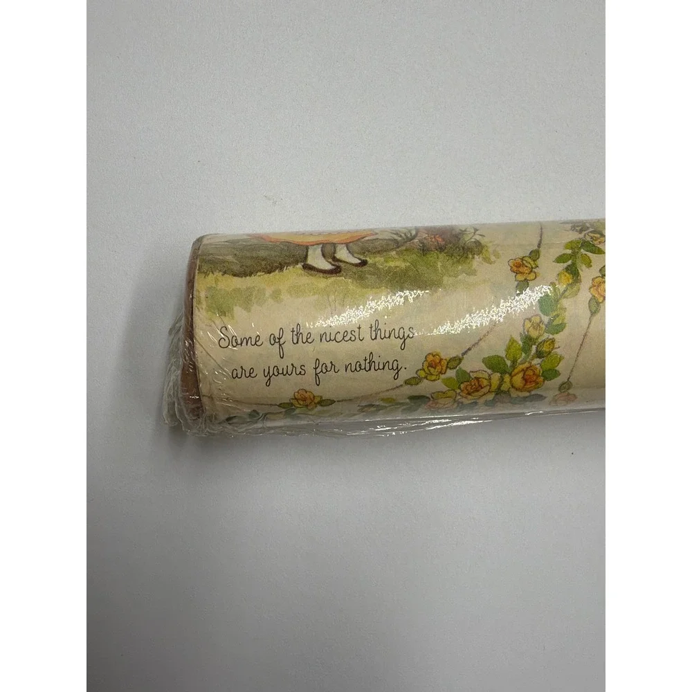 Hallmark Charms Vintage All Occasion Gift Wrap Yellow Roses Children 30in x 96in